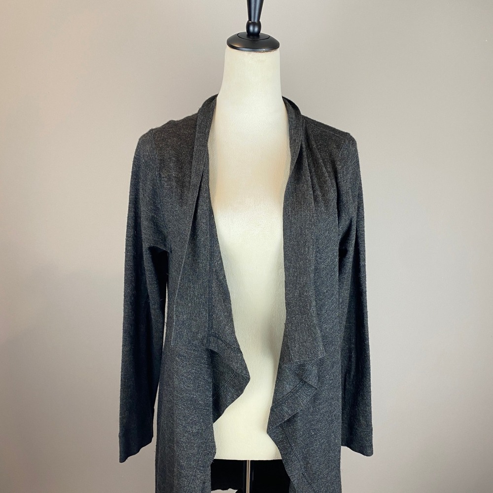 Two Sisters Cardigan Sweater Women's Size M / L Gray Wool Blend‎